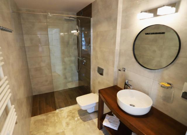 Apartamenty Biala Perla 乌斯特龙 外观 照片