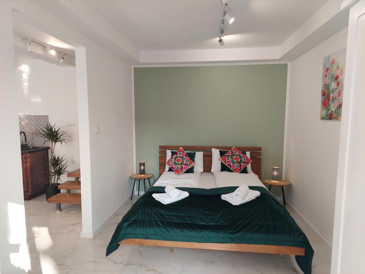 Apartamenty Biala Perla 乌斯特龙 外观 照片