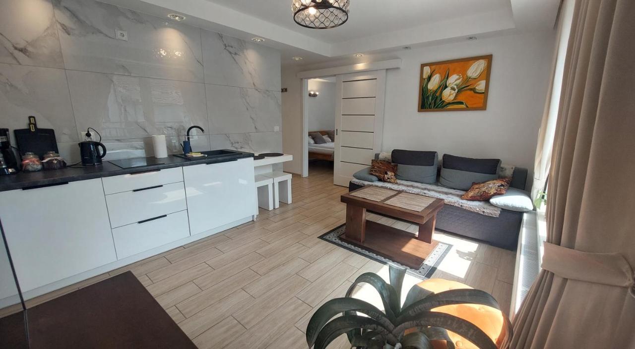 Apartamenty Biala Perla 乌斯特龙 外观 照片