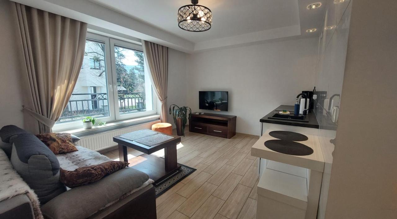 Apartamenty Biala Perla 乌斯特龙 外观 照片
