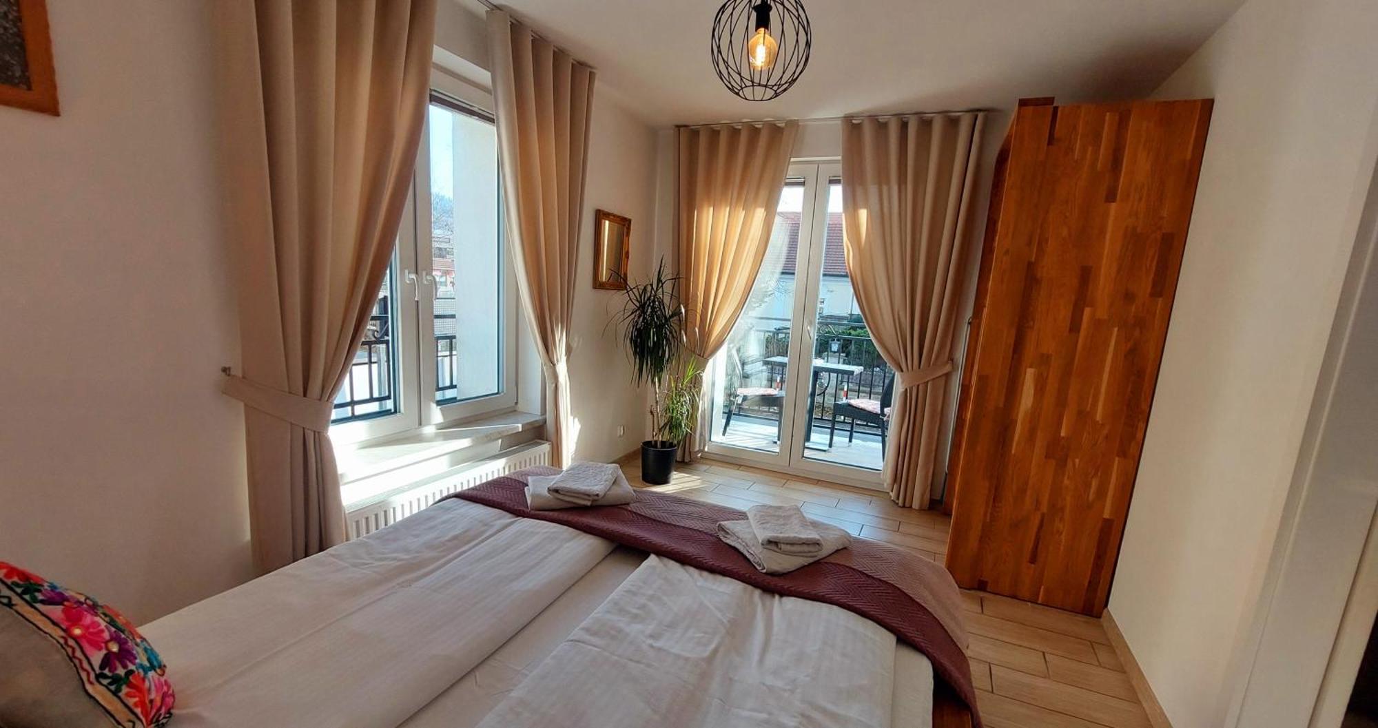 Apartamenty Biala Perla 乌斯特龙 外观 照片