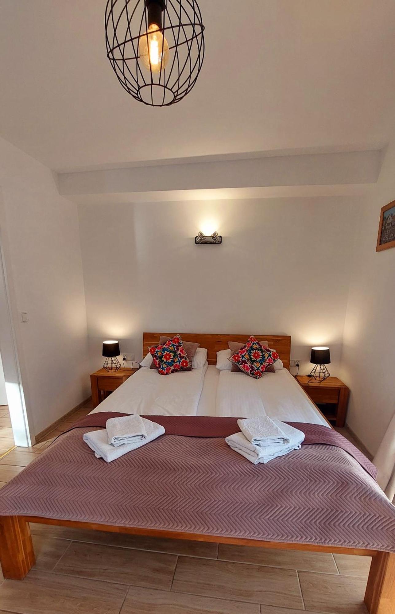 Apartamenty Biala Perla 乌斯特龙 外观 照片